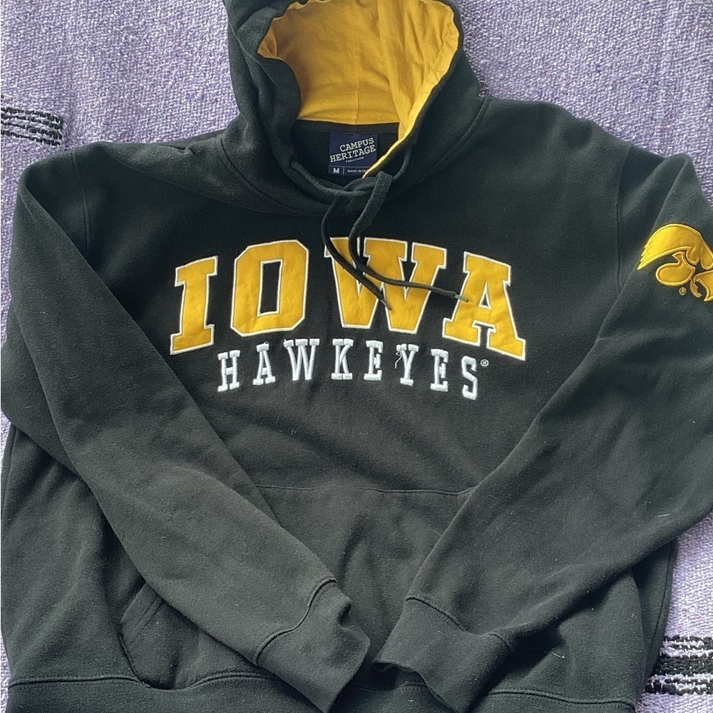Campus Heritage Black and Gold Iowa Hawkeyes Hoodie